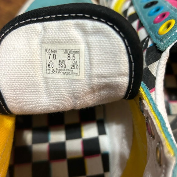 VANS LADIES SZ 8.5/MENS SZ 7 - Picture 3 of 3